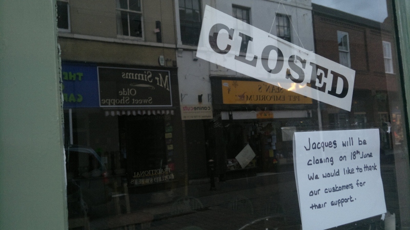 Jacques cafe Closure