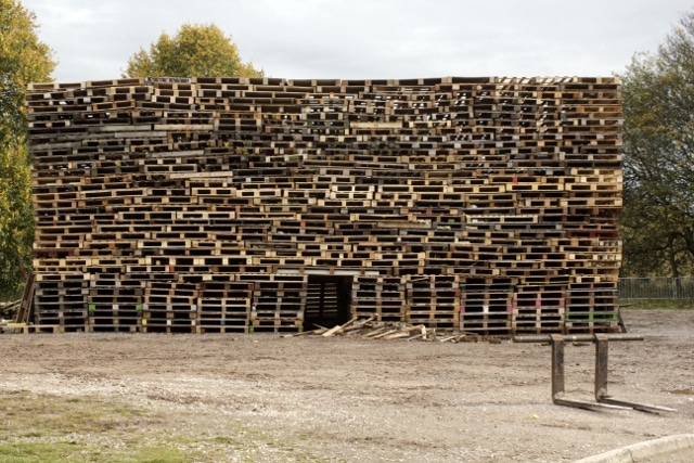 Stone bonfire 2011 (640x427)