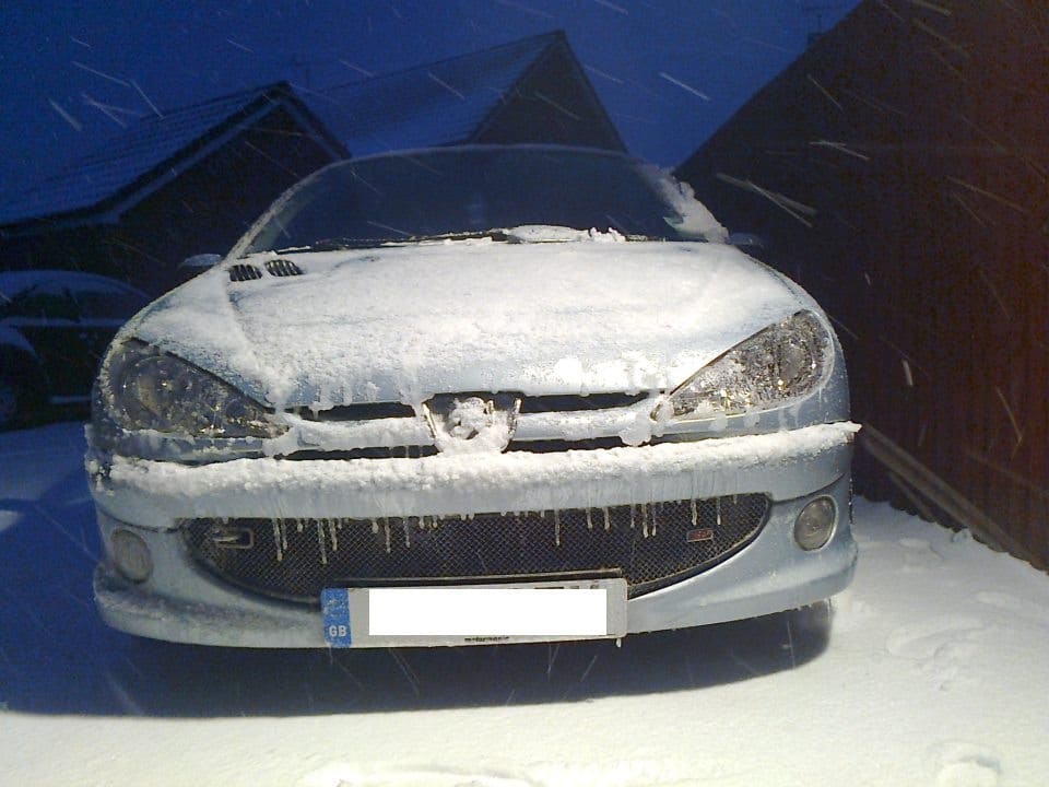 Car icicles (Kieron Hemming)