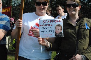 Jennifer Holleran (Left) and her sister.