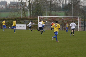 Matt Thomas tries to get the Old Boys back on level terms