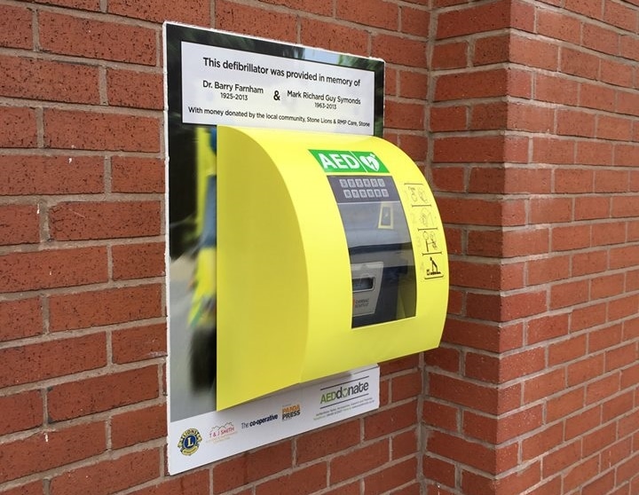 defibrillator Stone High Street