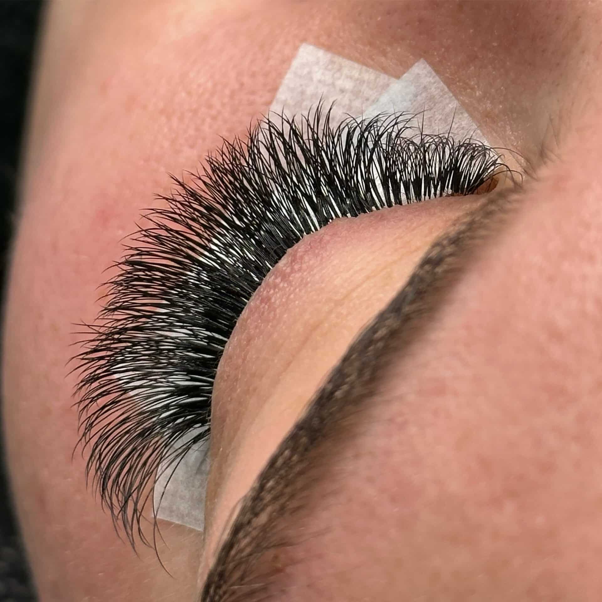 Lashes by La Beauty Maison 