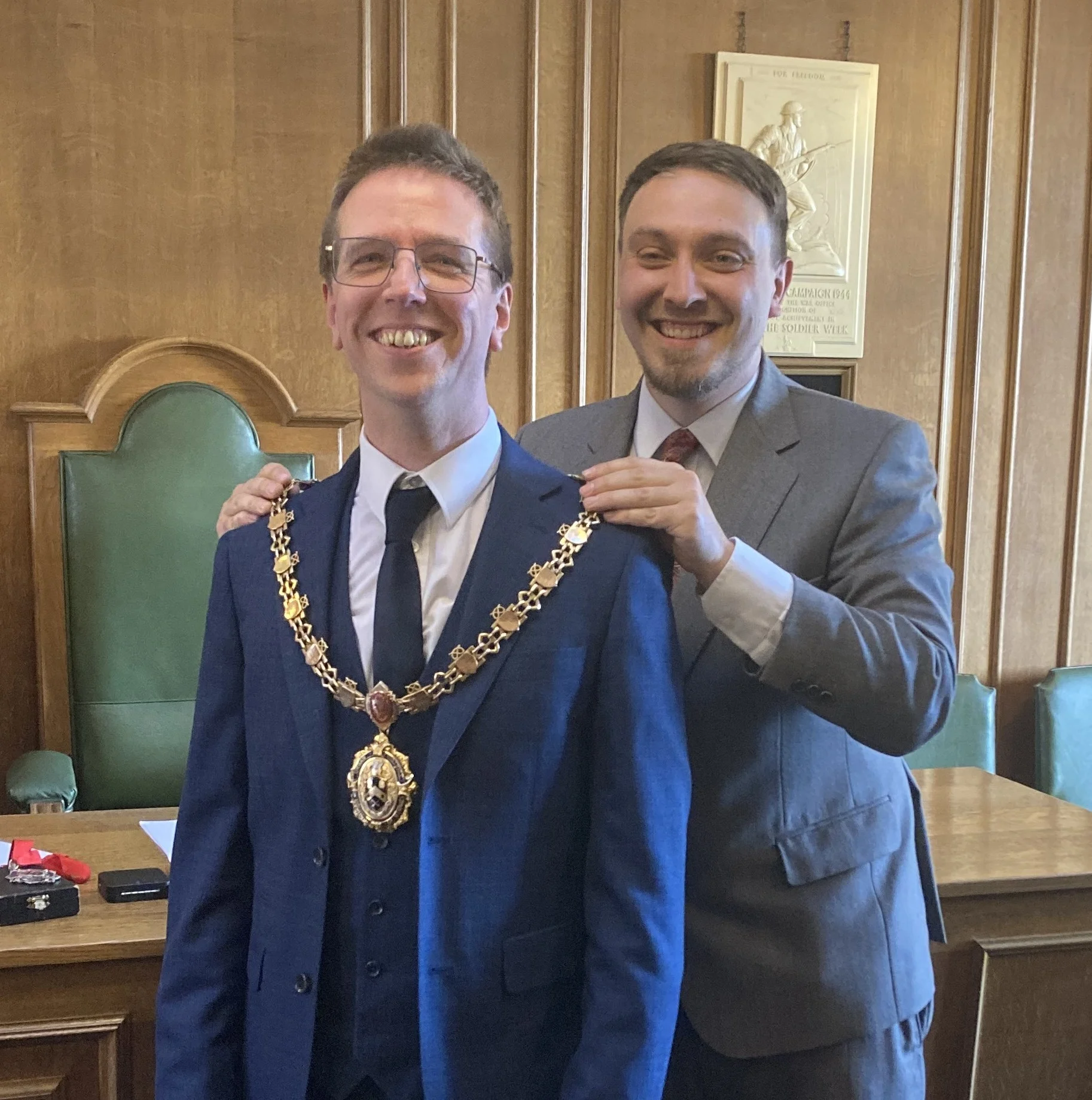 New Stone Town Mayor Andrew Best receives the chain of office from outgoing Mayor Jason Metters at Stone Town Council.