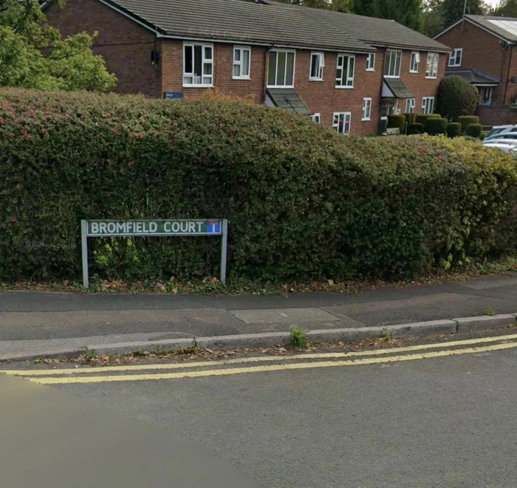 Bromfield Court Road Sign